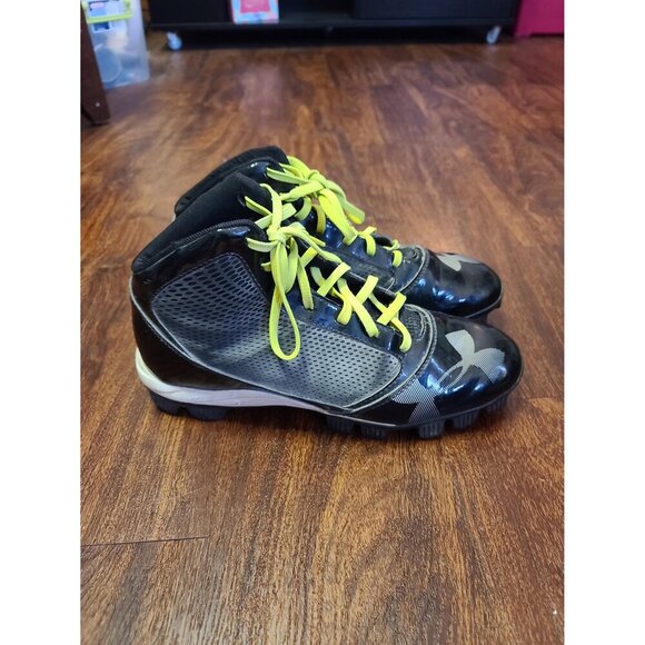 Under Armour Mens Cleats used one season size 8 1/2 - Picture 2 of 4